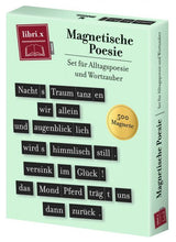 Kühlschrankmagneten Wörter Poesie zum Bilden von lustigen Sätzen mit Worten