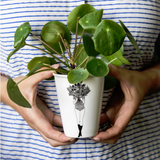 Illustrierter Keramik Becher FLOWER GIRL