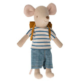 Dreiradmaus großer Bruder von Maileg mit Jeans und Ringelpullover und Schultasche