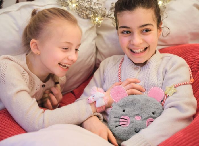 Plüschiges Glitzer-Schnapparmband