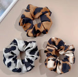 Scrunchie Lovely Leo