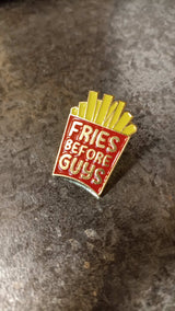 Anstecker Brosche Fries Before Guys