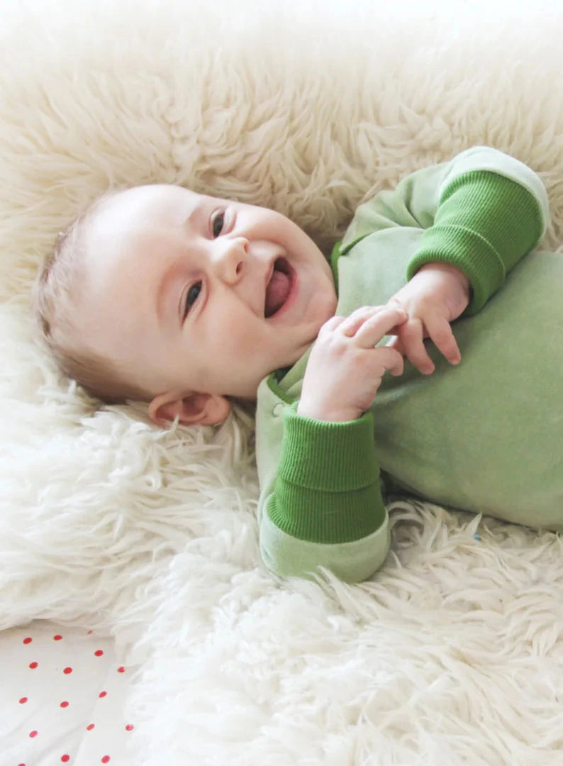 okomoi samt body baby aus bio baumwolle